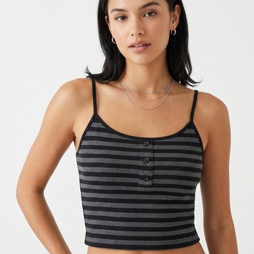 Black and Grey Crop-top - Picture 2 of 5